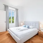Marli Villa *